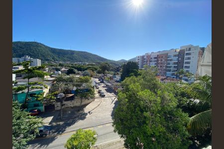 Apartamento à venda com 65m², 2 quartos e 1 vaga Apartamento à venda com 65m², 2 quartos e 1 vagaVista - Área de Serviço