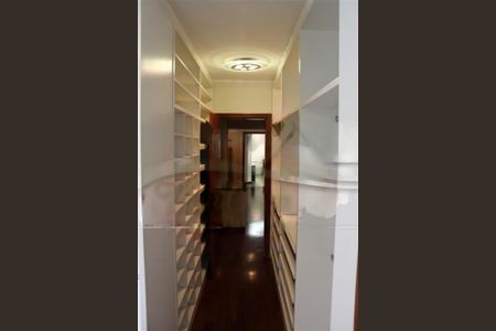 Apartamento à venda com 230m², 4 quartos e 4 vagas