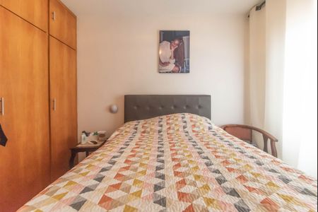 Casa à venda com 280m², 6 quartos e 2 vagasQuarto 2