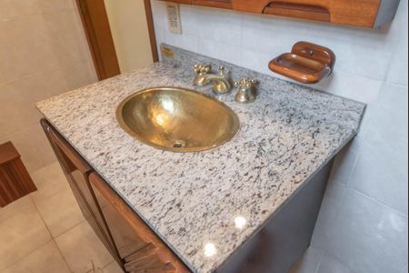 Casa à venda com 280m², 6 quartos e 2 vagasCasa 2 - Suíte 2