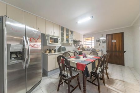 Casa à venda com 280m², 6 quartos e 2 vagasCasa 2 - Cozinha
