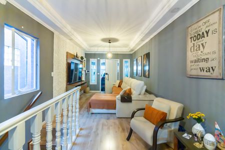 Casa à venda com 220m², 4 quartos e 2 vagasSala