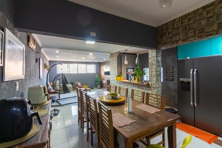 Casa à venda com 220m², 4 quartos e 2 vagasSala de Jantar