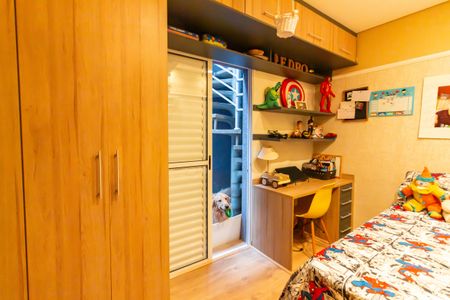 Casa à venda com 220m², 4 quartos e 2 vagasQuarto 2