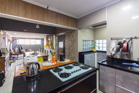 Casa à venda com 220m², 4 quartos e 2 vagasCozinha