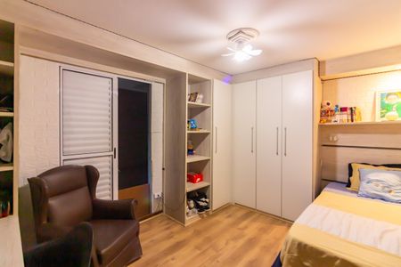 Casa à venda com 220m², 4 quartos e 2 vagasQuarto 1