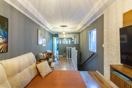 Sala de casa à venda com 4 quartos, 220m² em Veloso, Osasco