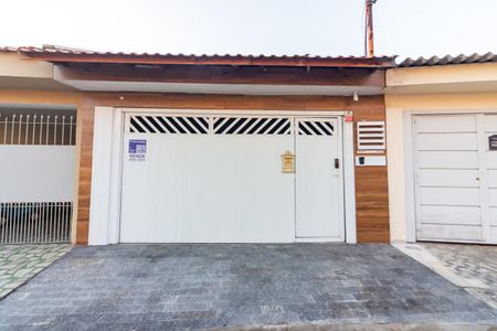 Casa à venda com 220m², 4 quartos e 2 vagasFachada