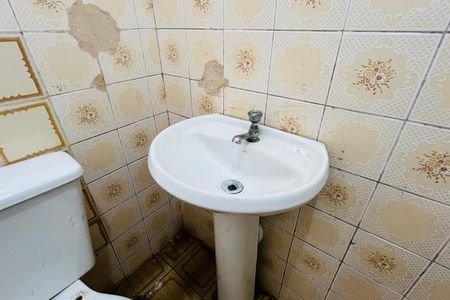 Casa à venda com 170m², 3 quartos e 2 vagasBanheiro 2