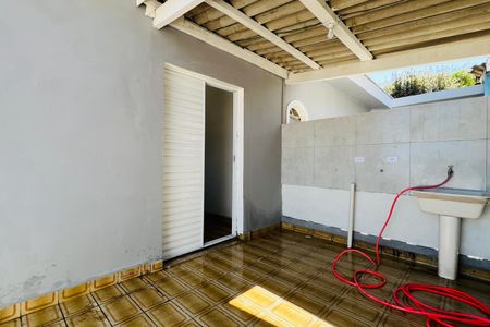 Casa à venda com 170m², 3 quartos e 2 vagasÁrea de Serviço