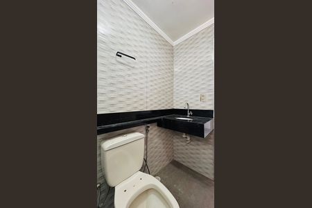 Casa à venda com 170m², 3 quartos e 2 vagasBanheiro 1