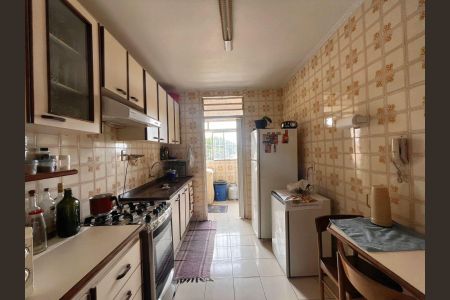 Apartamento à venda com 62m², 2 quartos e 1 vagaCozinha