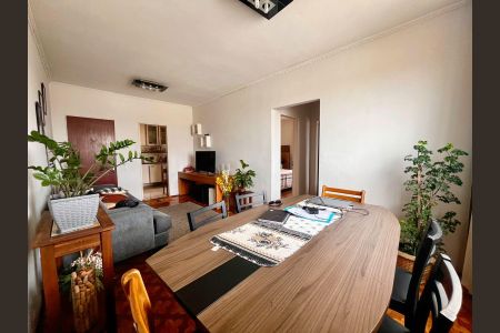 Apartamento à venda com 62m², 2 quartos e 1 vagaSala