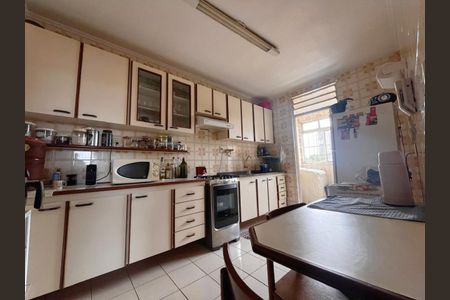 Apartamento à venda com 62m², 2 quartos e 1 vagaCozinha