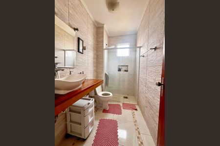 Apartamento à venda com 62m², 2 quartos e 1 vagaBanheiro