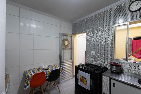 Cozinha  de casa à venda com 3 quartos, 74m² em Vila Constança, São Paulo