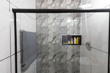 Banheiro  de casa à venda com 3 quartos, 74m² em Vila Constança, São Paulo