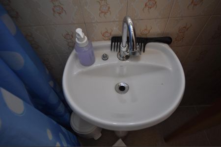 Casa à venda com 74m², 3 quartos e sem vagaBanheiro Social