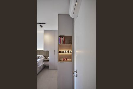 Apartamento para alugar com 58m², 2 quartos e 2 vagasArmário do Quarto 1