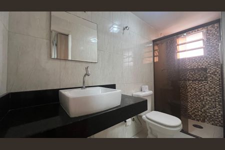 Casa para alugar com 70m², 2 quartos e sem vaga Casa para alugar com 70m², 2 quartos e sem vagaBanheiro