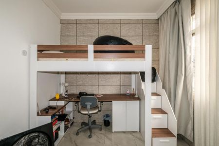 Apartamento à venda com 200m², 5 quartos e 3 vagasQuarto 2