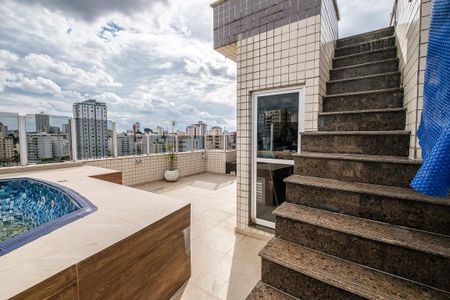 Apartamento à venda com 200m², 5 quartos e 3 vagasPiscina