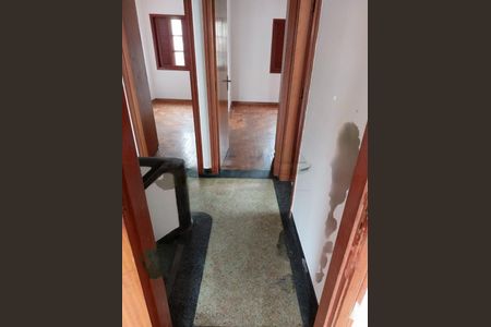 Casa à venda com 5 quartos, 330m² em Vila Brasilina, São Paulo