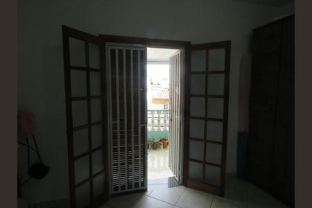 Casa à venda com 120m², 2 quartos e 1 vaga