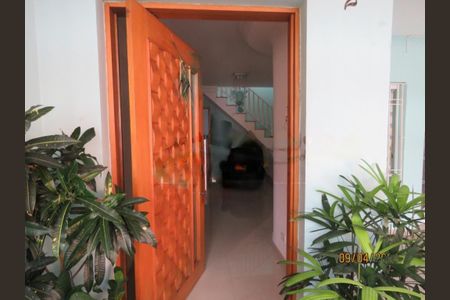 Casa à venda com 120m², 2 quartos e 1 vaga