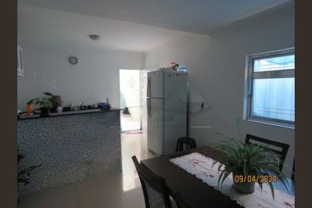 Casa à venda com 120m², 2 quartos e 1 vaga