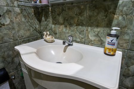 Casa à venda com 114m², 3 quartos e 1 vaga Casa à venda com 114m², 3 quartos e 1 vagaBanheiro 2