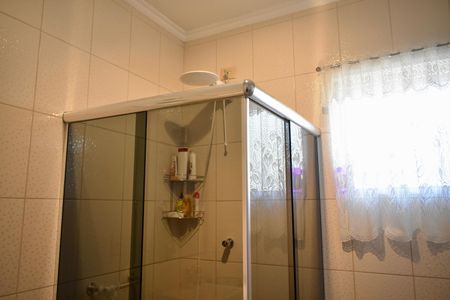 Casa à venda com 170m², 4 quartos e 2 vagas Casa à venda com 170m², 4 quartos e 2 vagasBanheiro Social