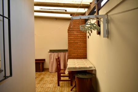 Casa à venda com 170m², 4 quartos e 2 vagas Casa à venda com 170m², 4 quartos e 2 vagasÁrea gourmet