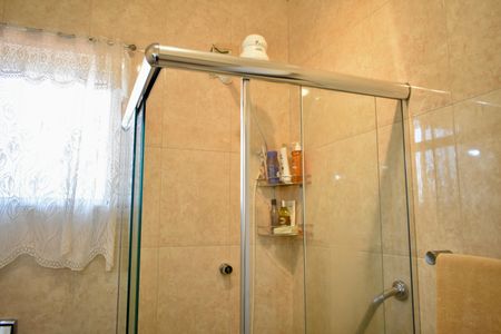 Casa à venda com 170m², 4 quartos e 2 vagas Casa à venda com 170m², 4 quartos e 2 vagasBanheiro da Suíte