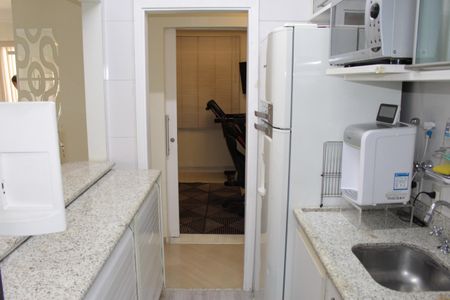 Apartamento à venda com 70m², 2 quartos e 2 vagasCozinha