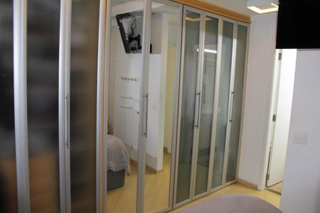 Apartamento à venda com 70m², 2 quartos e 2 vagasSuíte