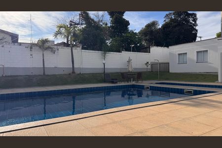Apartamento à venda com 43m², 2 quartos e 1 vaga Apartamento à venda com 43m², 2 quartos e 1 vagaÁrea comum - Piscina