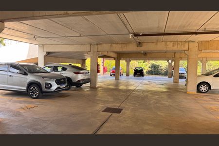 Apartamento à venda com 43m², 2 quartos e 1 vaga Apartamento à venda com 43m², 2 quartos e 1 vagaÁrea comum - Garagem