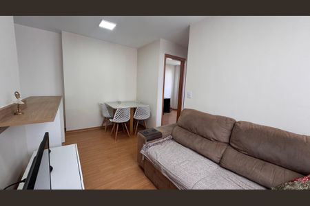 Apartamento à venda com 43m², 2 quartos e 1 vaga Apartamento à venda com 43m², 2 quartos e 1 vagaSala