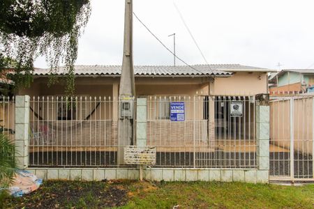 Casa à venda com 420m², 3 quartos e 3 vagas Casa à venda com 420m², 3 quartos e 3 vagasFachada