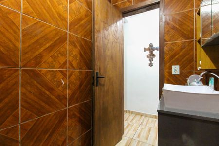 Casa à venda com 420m², 3 quartos e 3 vagas Casa à venda com 420m², 3 quartos e 3 vagasBanheiro