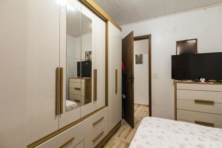 Casa à venda com 420m², 3 quartos e 3 vagas Casa à venda com 420m², 3 quartos e 3 vagasQuarto 2