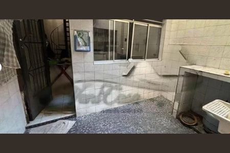 Casa à venda com 3 quartos, 115m² em Parque Fongaro, São Paulo