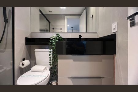 Studio à venda com 27m², 1 quarto e sem vaga Studio à venda com 27m², 1 quarto e sem vagaBanheiro