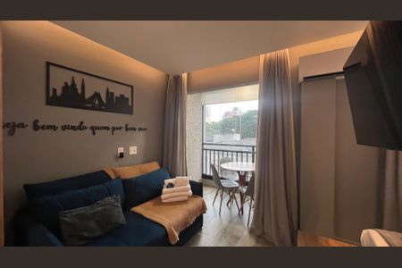 Studio à venda com 27m², 1 quarto e sem vaga Studio à venda com 27m², 1 quarto e sem vagaSala