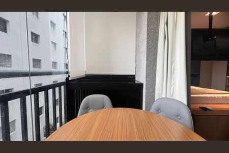 Studio à venda com 27m², 1 quarto e sem vaga Studio à venda com 27m², 1 quarto e sem vagaSacada