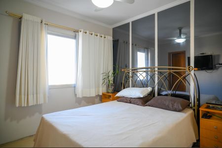 Apartamento à venda com 103m², 3 quartos e 2 vagasQuarto 2 - Suite