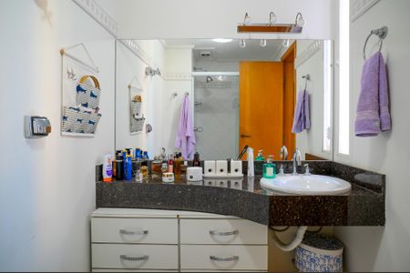 Apartamento à venda com 103m², 3 quartos e 2 vagasBanheiro - Suite