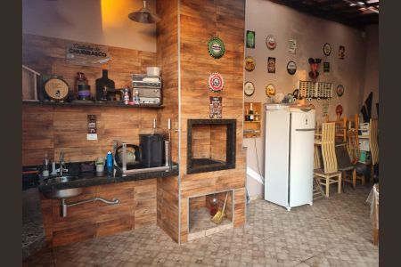 Casa à venda com 162m², 3 quartos e 4 vagas Casa à venda com 162m², 3 quartos e 4 vagasChurrasqueira