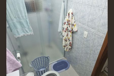 Casa à venda com 162m², 3 quartos e 4 vagas Casa à venda com 162m², 3 quartos e 4 vagasBanheiro 1